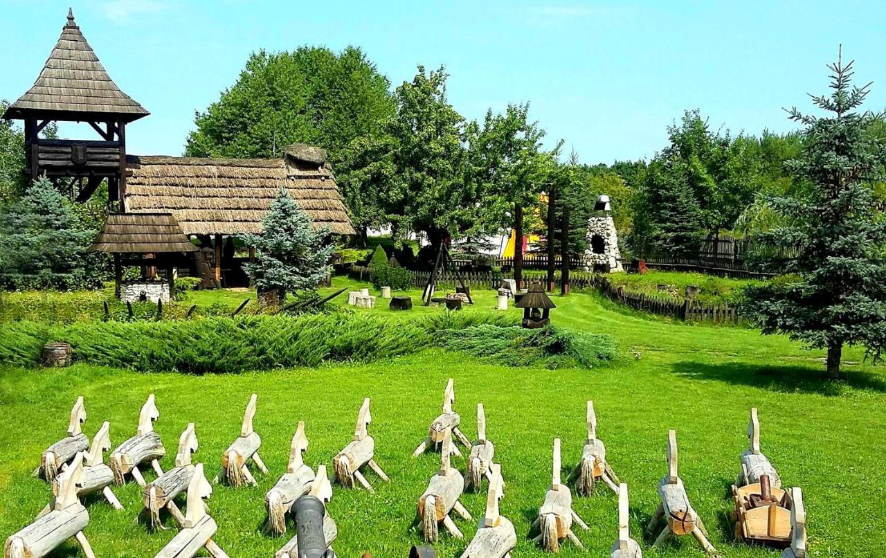 Grod Pedzikow Hotel Chęciny Екстериор снимка
